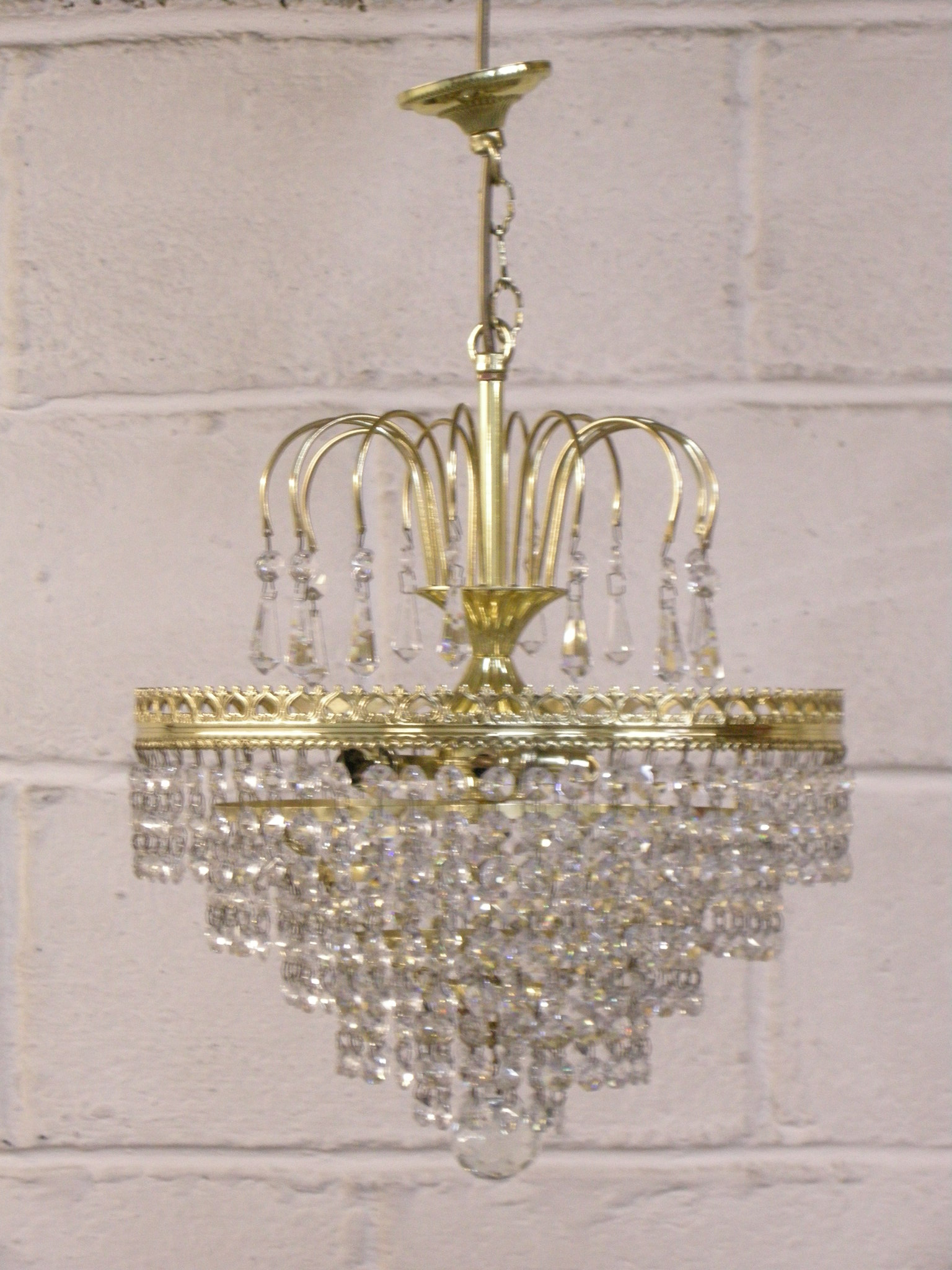 crystal and brass lighting pendent